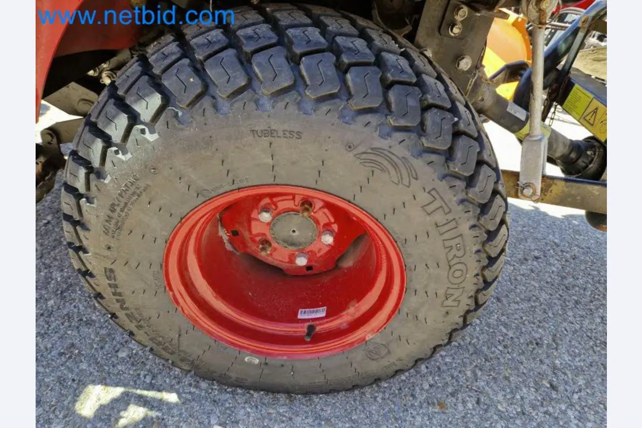 TYM All-Wheel-Drive Compact Tractors for Winter Use and HONDA Single-Axle Snow Plows-3