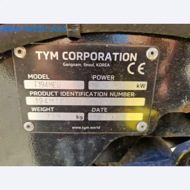 TYM All-Wheel-Drive Compact Tractors for Winter Use and HONDA Single-Axle Snow Plows-13