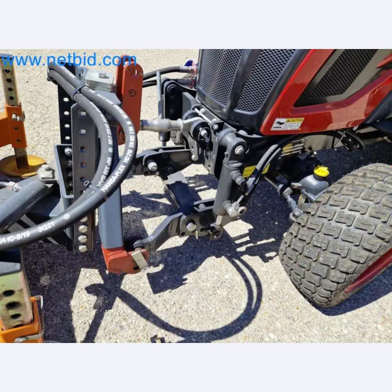 TYM All-Wheel-Drive Compact Tractors for Winter Use and HONDA Single-Axle Snow Plows-28