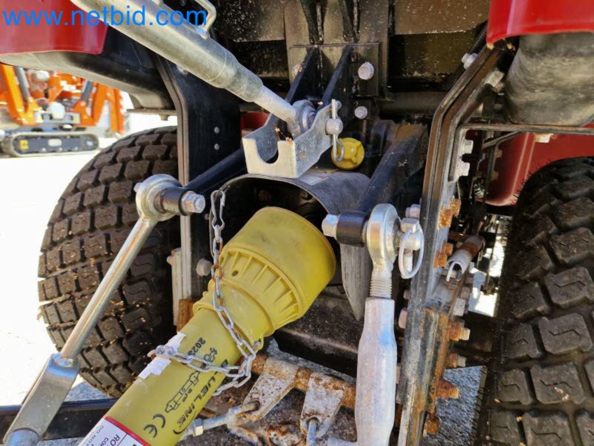 TYM All-Wheel-Drive Compact Tractors for Winter Use and HONDA Single-Axle Snow Plows-29