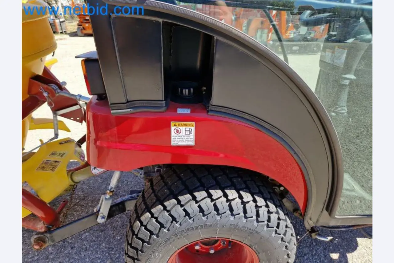 TYM All-Wheel-Drive Compact Tractors for Winter Use and HONDA Single-Axle Snow Plows-6
