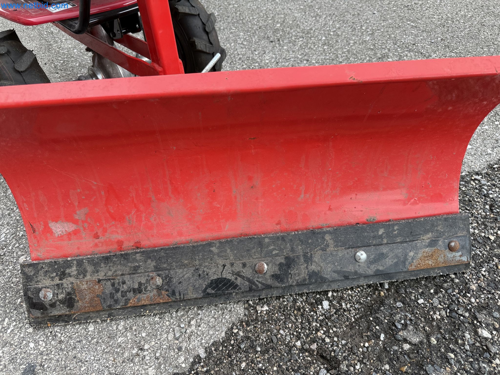 TYM All-Wheel-Drive Compact Tractors for Winter Use and HONDA Single-Axle Snow Plows-10