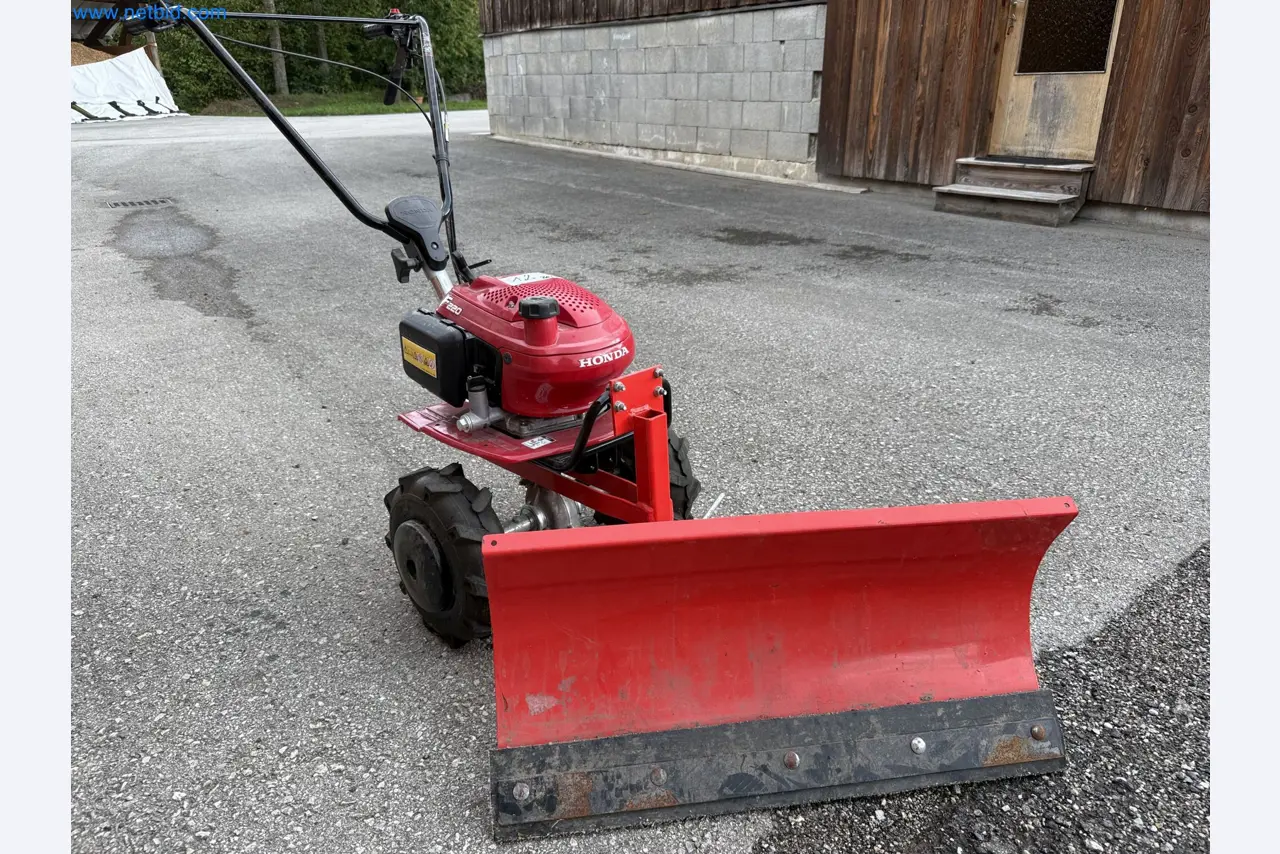 TYM All-Wheel-Drive Compact Tractors for Winter Use and HONDA Single-Axle Snow Plows-2