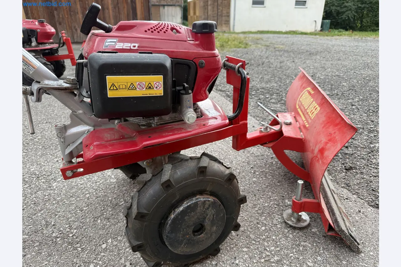 TYM All-Wheel-Drive Compact Tractors for Winter Use and HONDA Single-Axle Snow Plows-3