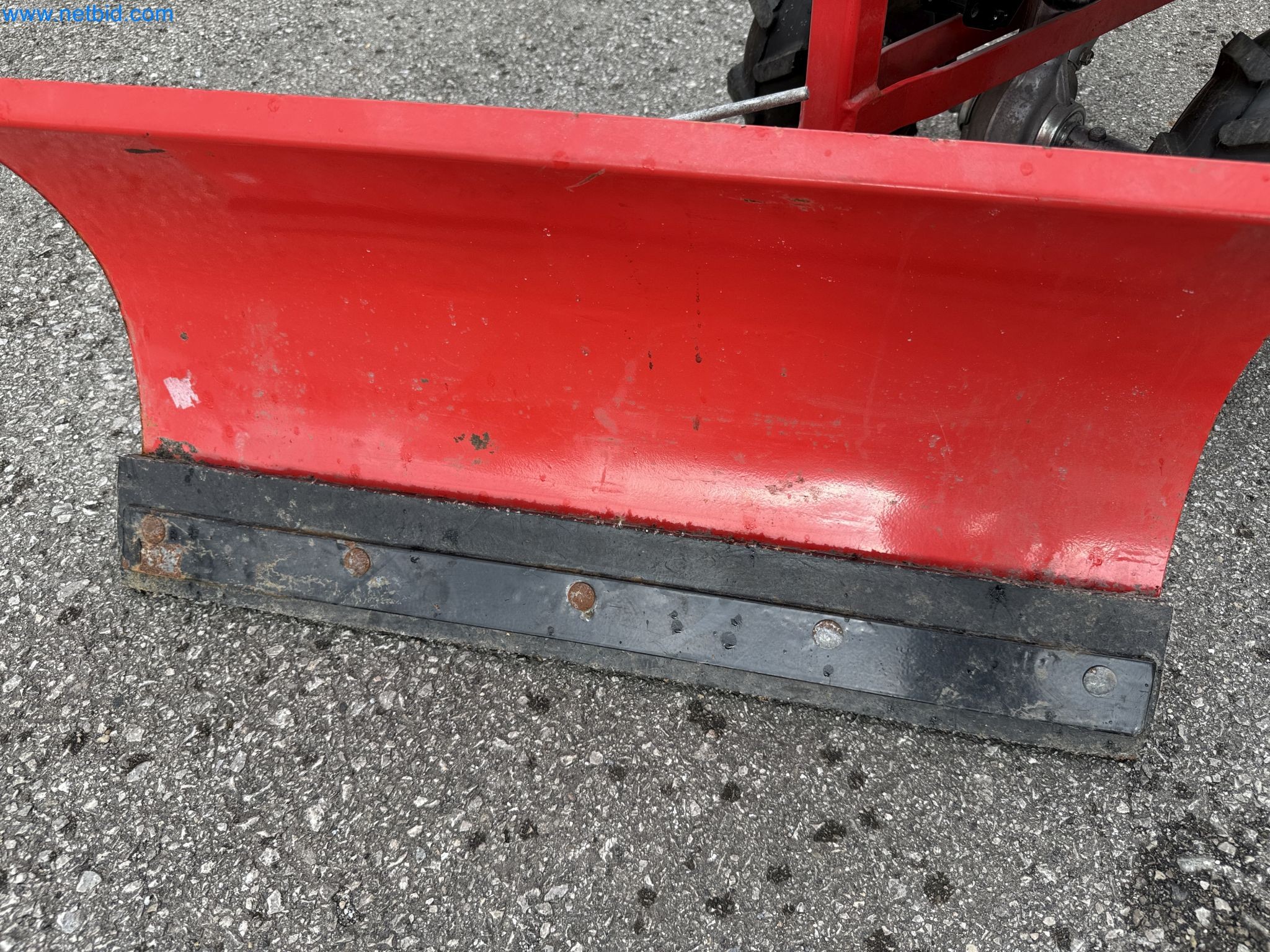 TYM All-Wheel-Drive Compact Tractors for Winter Use and HONDA Single-Axle Snow Plows-10