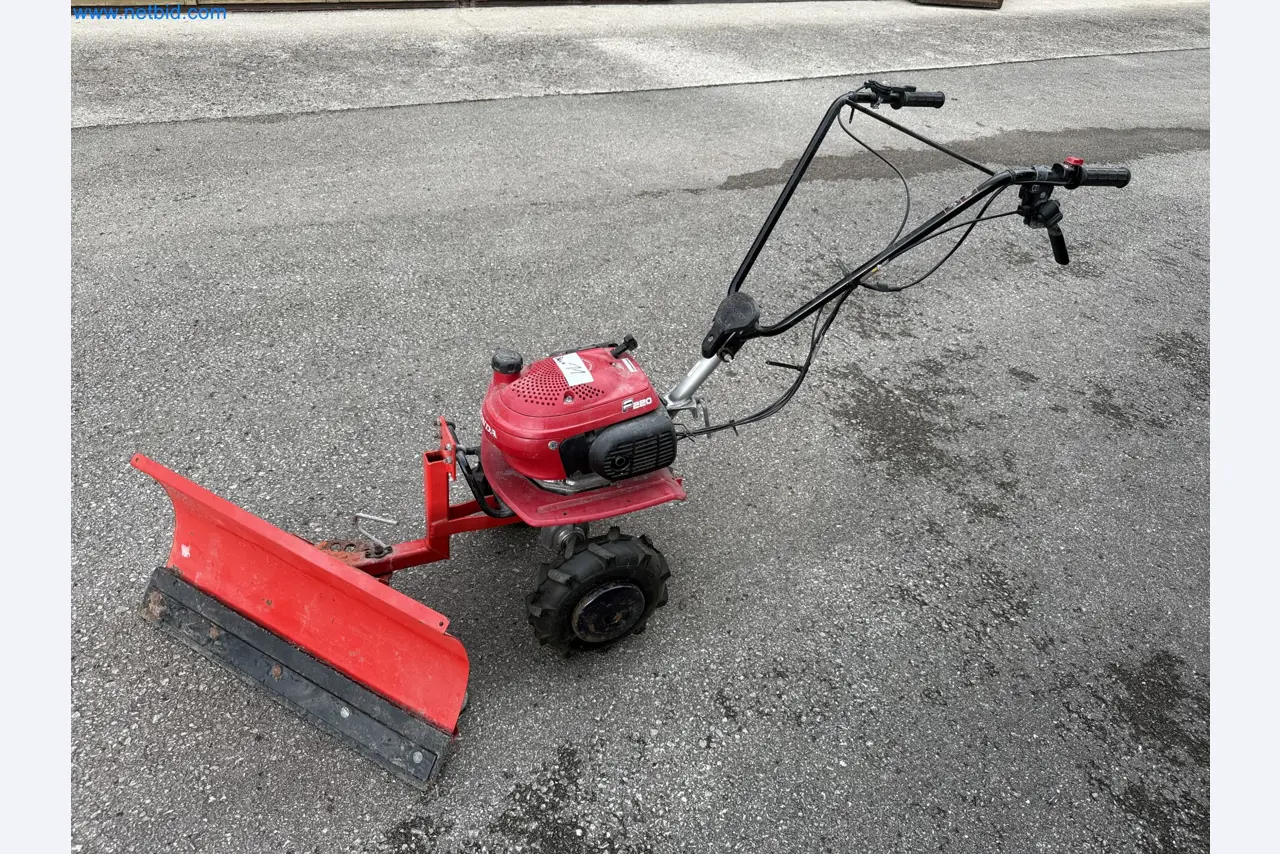 TYM All-Wheel-Drive Compact Tractors for Winter Use and HONDA Single-Axle Snow Plows-2