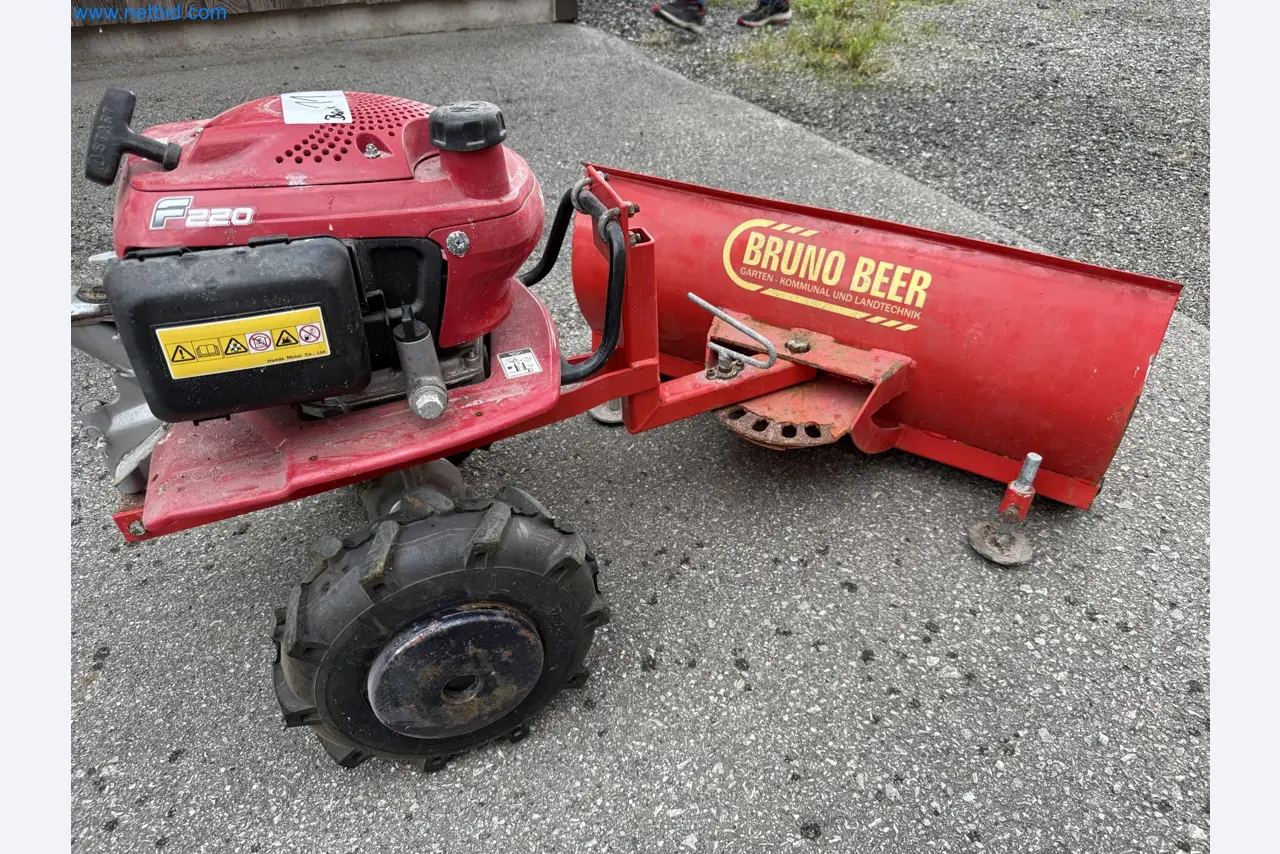 TYM All-Wheel-Drive Compact Tractors for Winter Use and HONDA Single-Axle Snow Plows-6