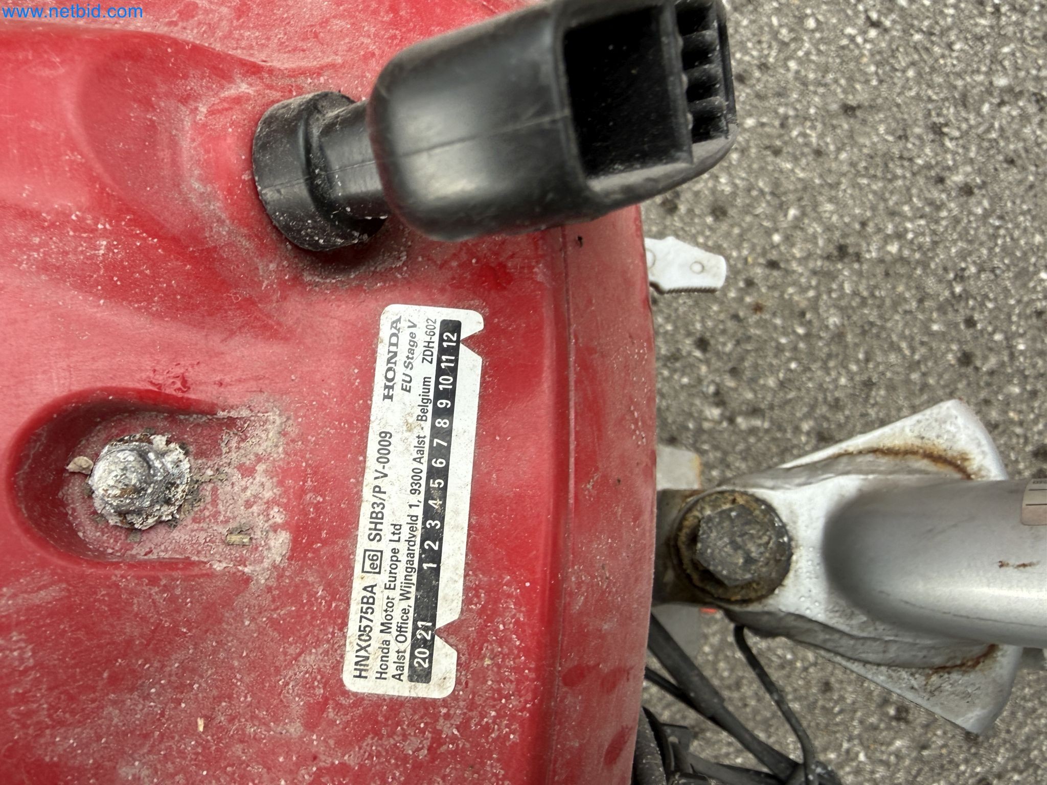 TYM All-Wheel-Drive Compact Tractors for Winter Use and HONDA Single-Axle Snow Plows-8