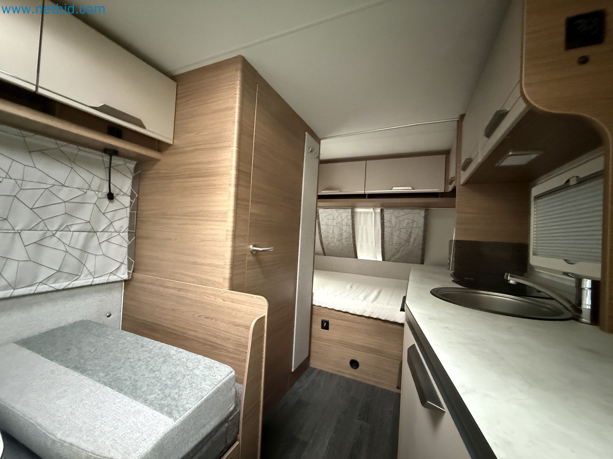 KNAUS Sport 420 QD Compact Trailer-16