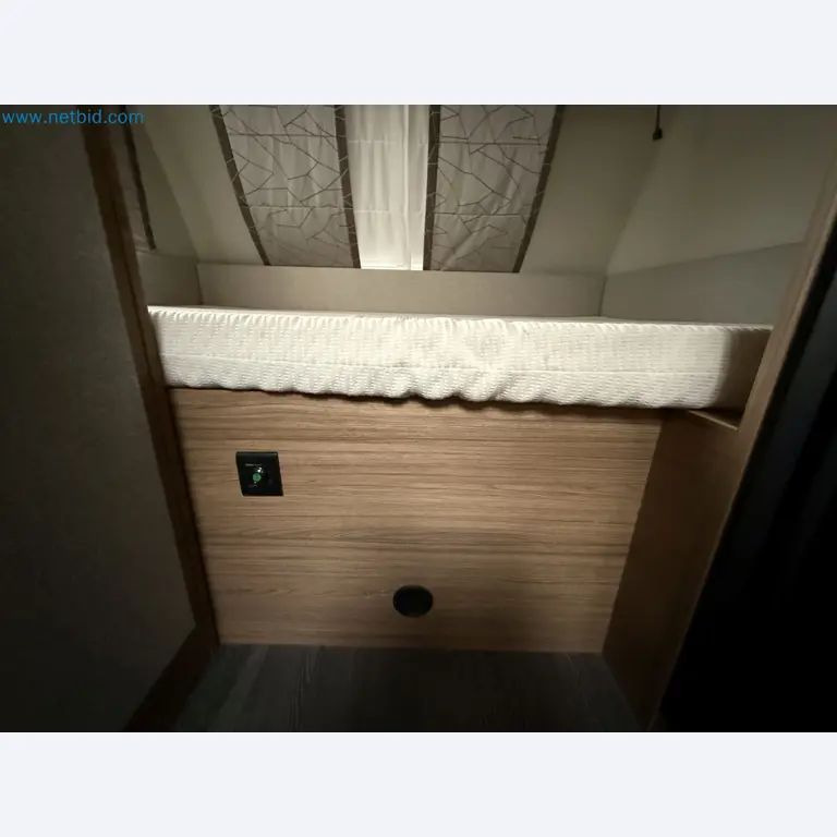 KNAUS Sport 420 QD Compact Trailer-22