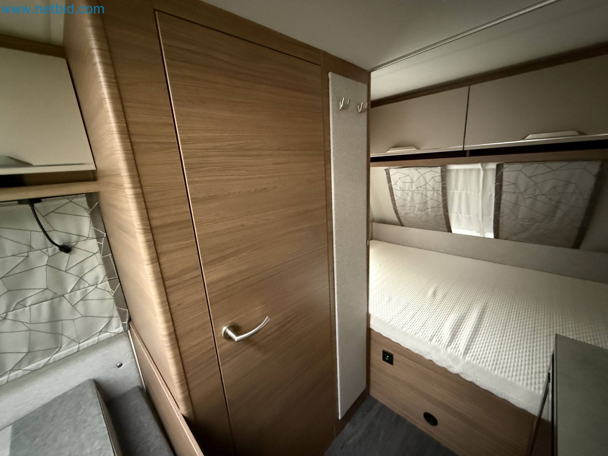KNAUS Sport 420 QD Compact Trailer-23