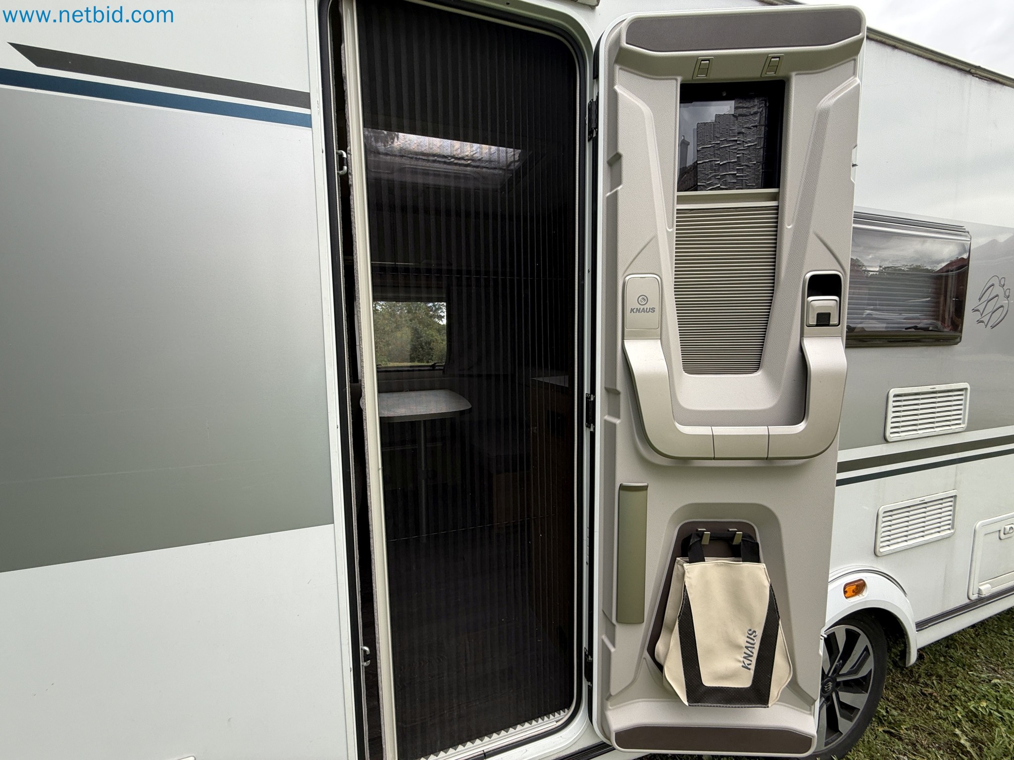 KNAUS Sport 420 QD Compact Trailer-37