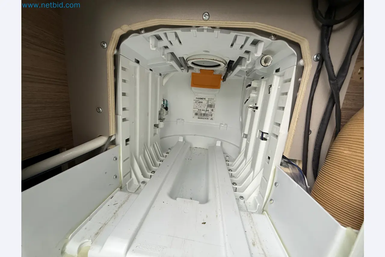 KNAUS Sport 420 QD Compact Trailer-9