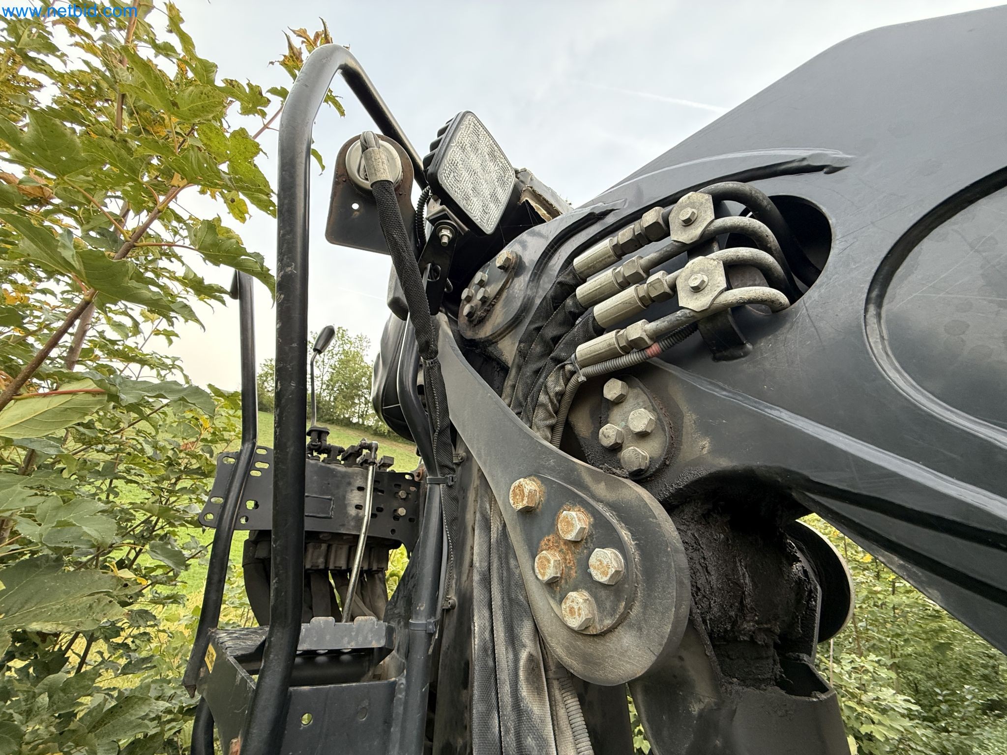 Effiziente Beladung und Holztransport mit dem VOLVO FH16 750 HP 6x4 Rigid inklusive Heckladekran Palfinger EPSILON Q150Z 96-16