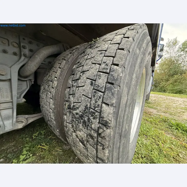 Effiziente Beladung und Holztransport mit dem VOLVO FH16 750 HP 6x4 Rigid inklusive Heckladekran Palfinger EPSILON Q150Z 96-23