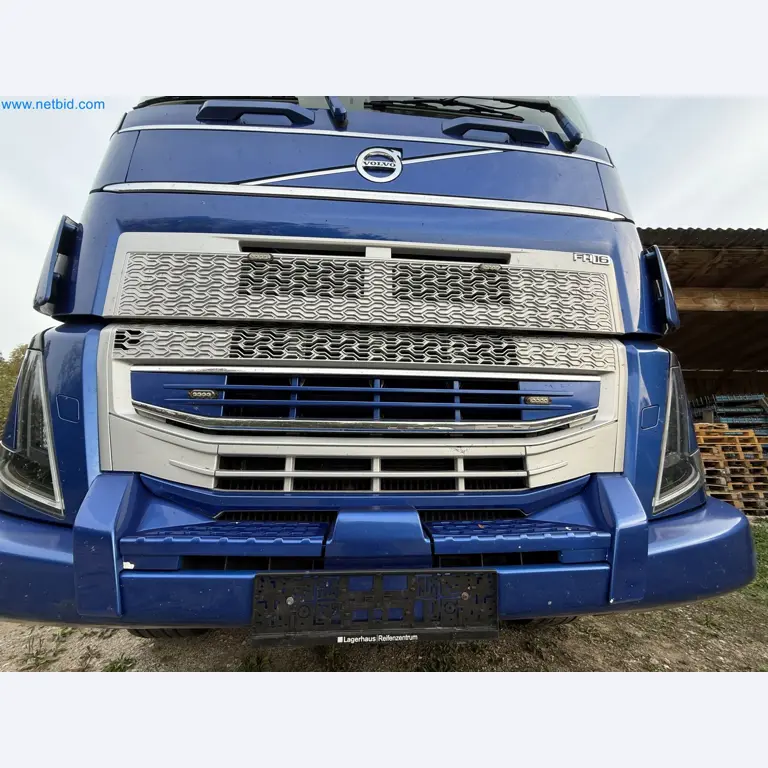 Effiziente Beladung und Holztransport mit dem VOLVO FH16 750 HP 6x4 Rigid inklusive Heckladekran Palfinger EPSILON Q150Z 96-37