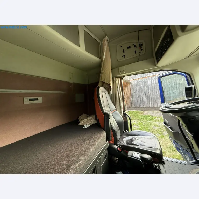 Effiziente Beladung und Holztransport mit dem VOLVO FH16 750 HP 6x4 Rigid inklusive Heckladekran Palfinger EPSILON Q150Z 96-55