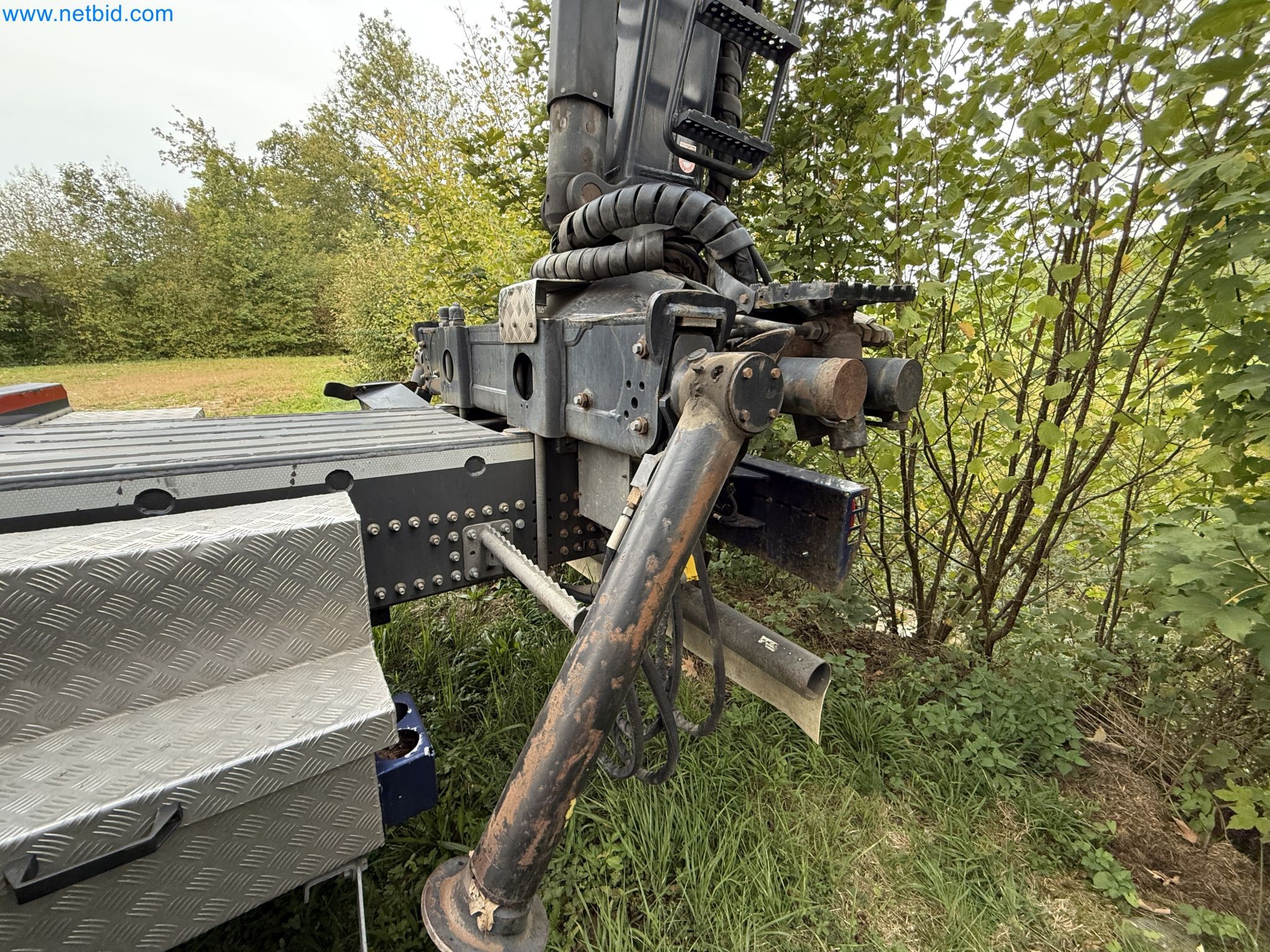 Effiziente Beladung und Holztransport mit dem VOLVO FH16 750 HP 6x4 Rigid inklusive Heckladekran Palfinger EPSILON Q150Z 96-8