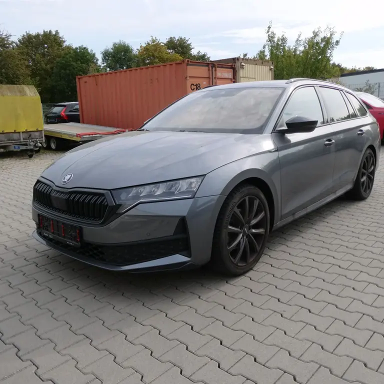 Osebni avtomobil Skoda Octavia 2.0 TDI Sport Line