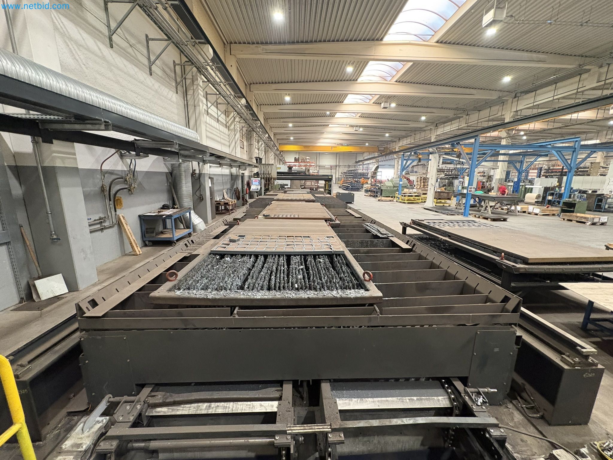 CNC oxy-fuel cutting machine and aluminium double mitre saw-10