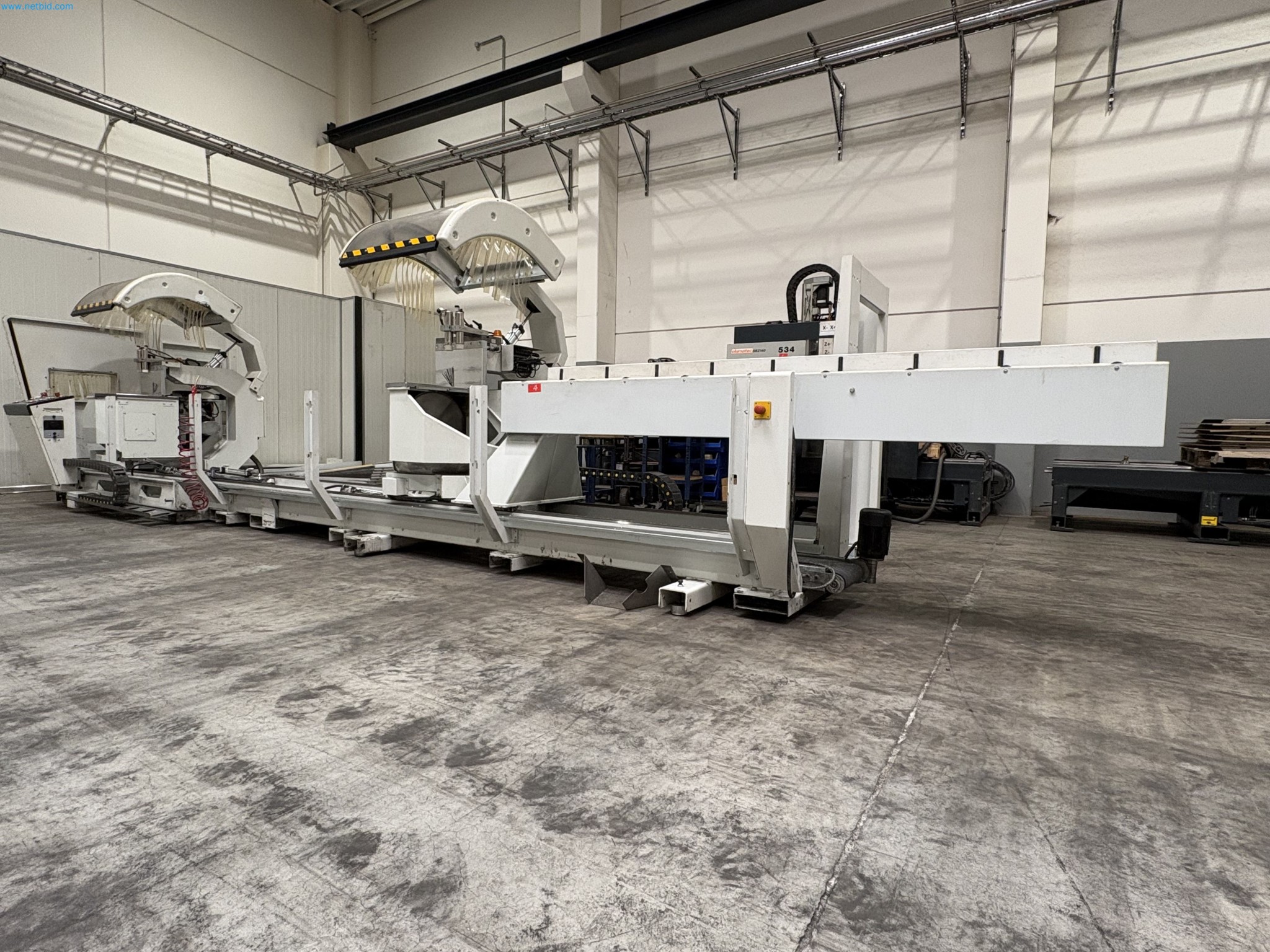 CNC oxy-fuel cutting machine and aluminium double mitre saw-1