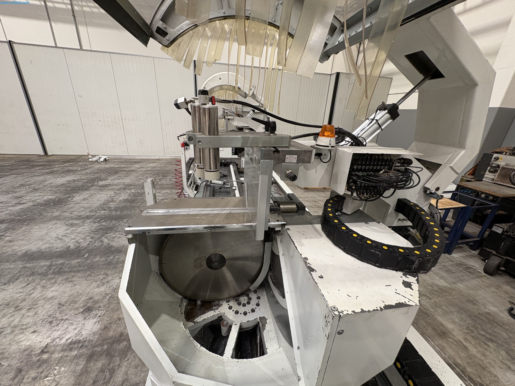 CNC oxy-fuel cutting machine and aluminium double mitre saw-8