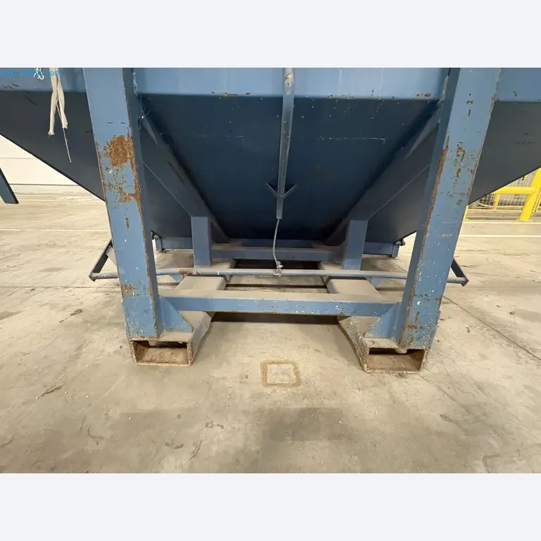 Lagerregale, Büromöbel und MFC-Spanplatten-3