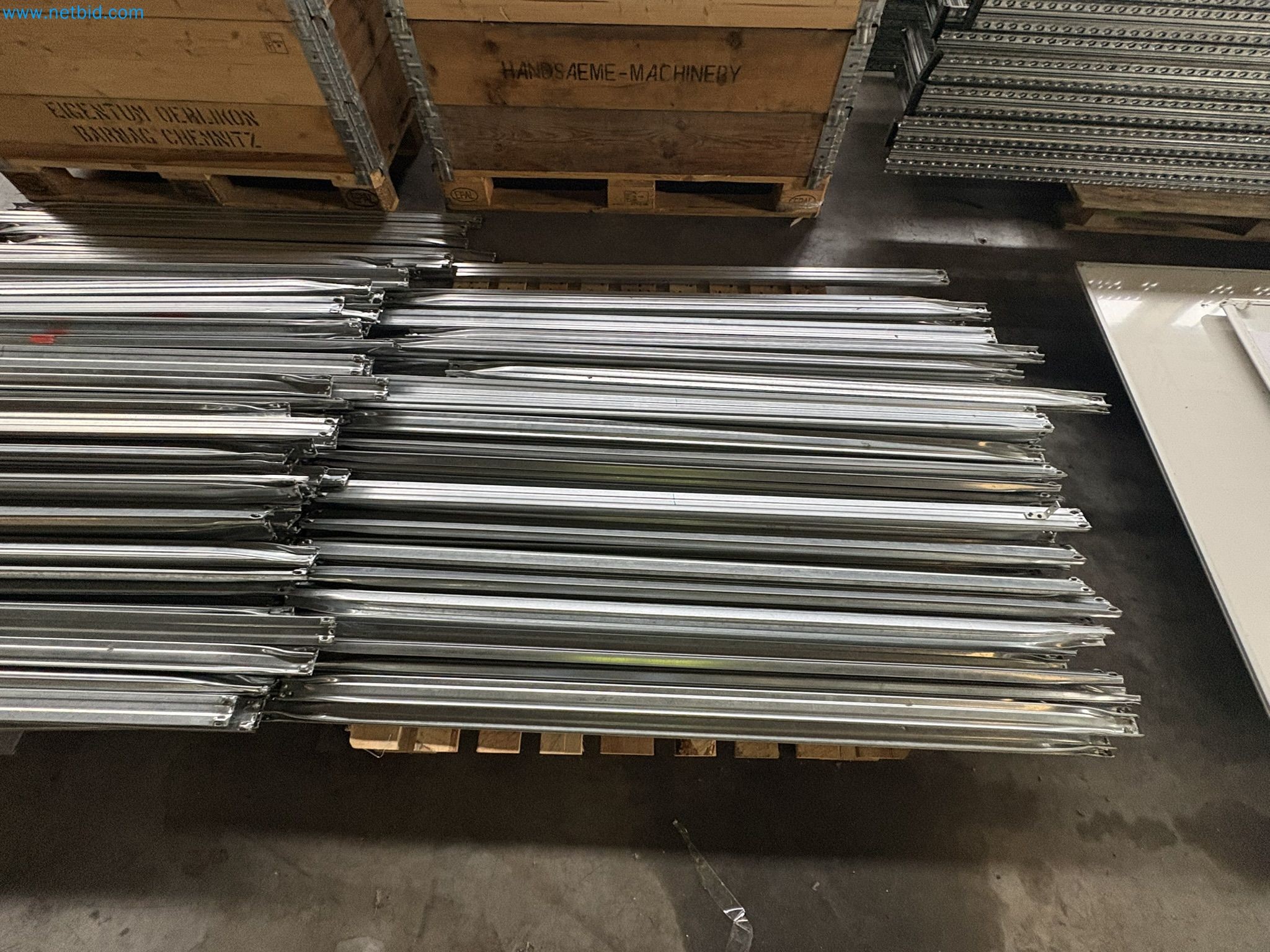 Lagerregale, Büromöbel und MFC-Spanplatten-2