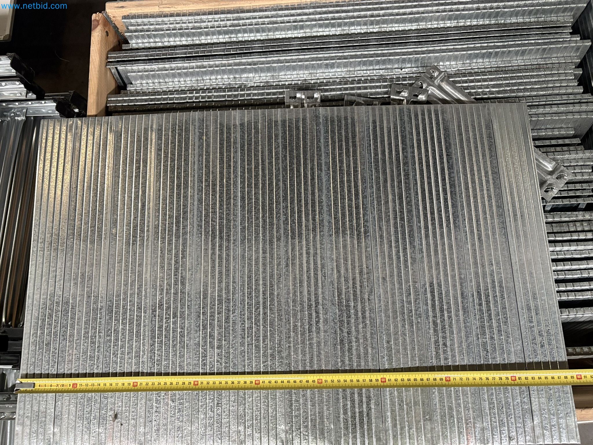 Lagerregale, Büromöbel und MFC-Spanplatten-9
