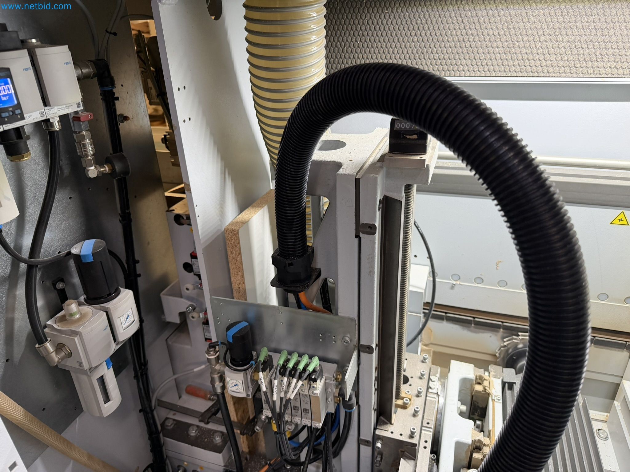 HOMAG KAL370 Edge Banding Machine with Workpiece Return System-39