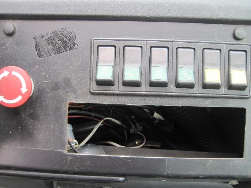 Gepflegte Flurförderfahrzeuge-7