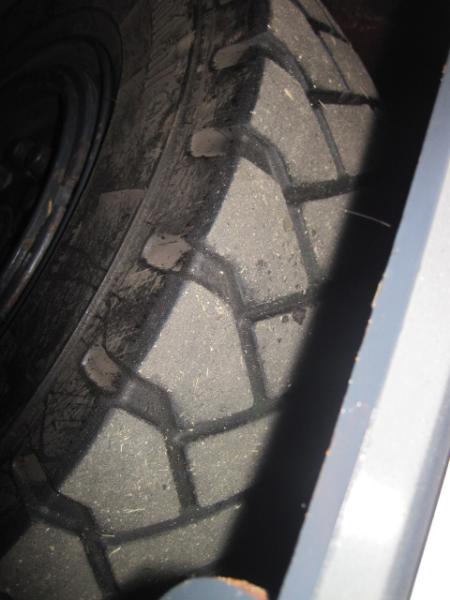 Gepflegte Flurförderfahrzeuge-8