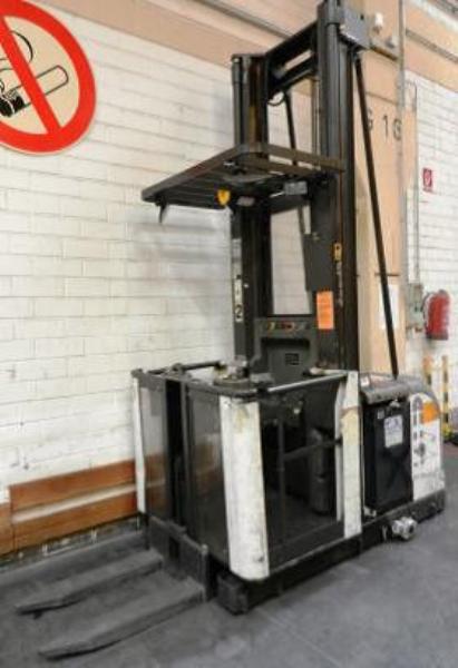 Gepflegte Flurförderfahrzeuge-2