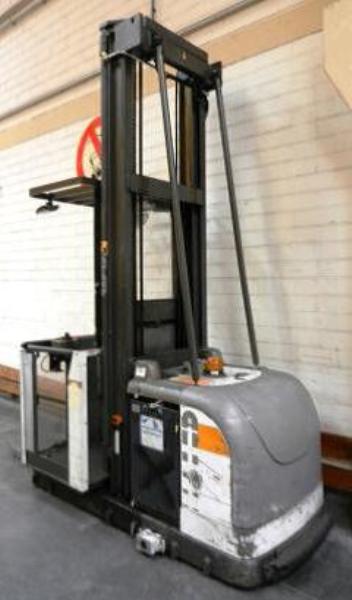 Gepflegte Flurförderfahrzeuge-3