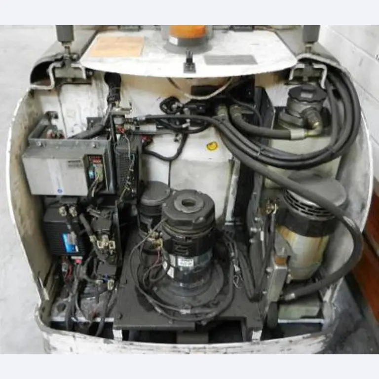 Gepflegte Flurförderfahrzeuge-4