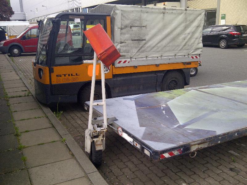 Gepflegte Flurförderfahrzeuge-12