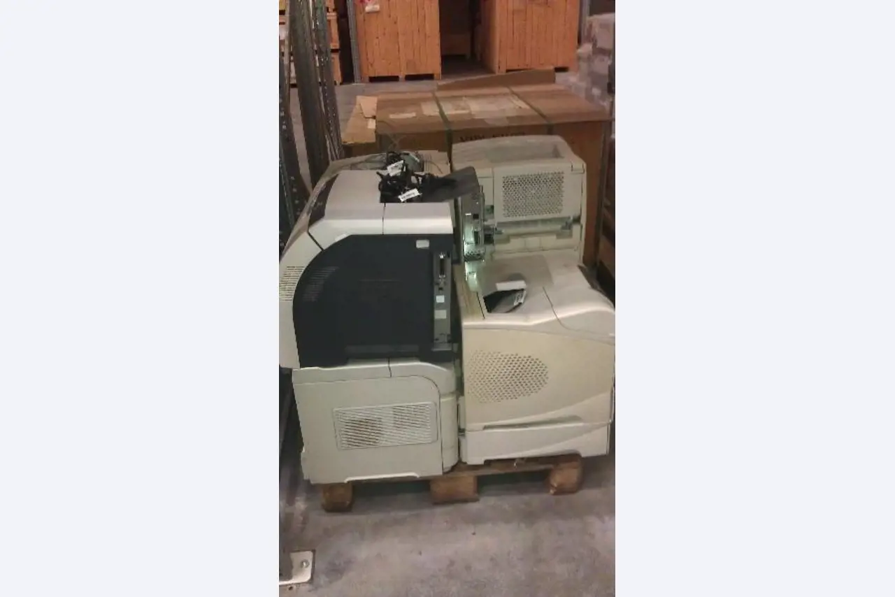 Gepflegte Flurförderfahrzeuge-3