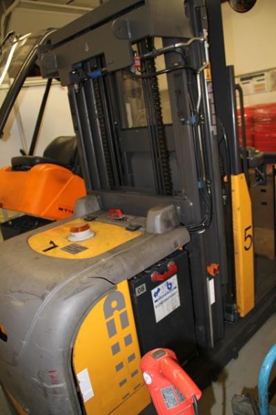 Des chariots de manutention bien entretenus-10