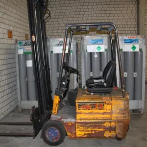 Linde E15 Elektro-Dreirad-Stapler Linde E15