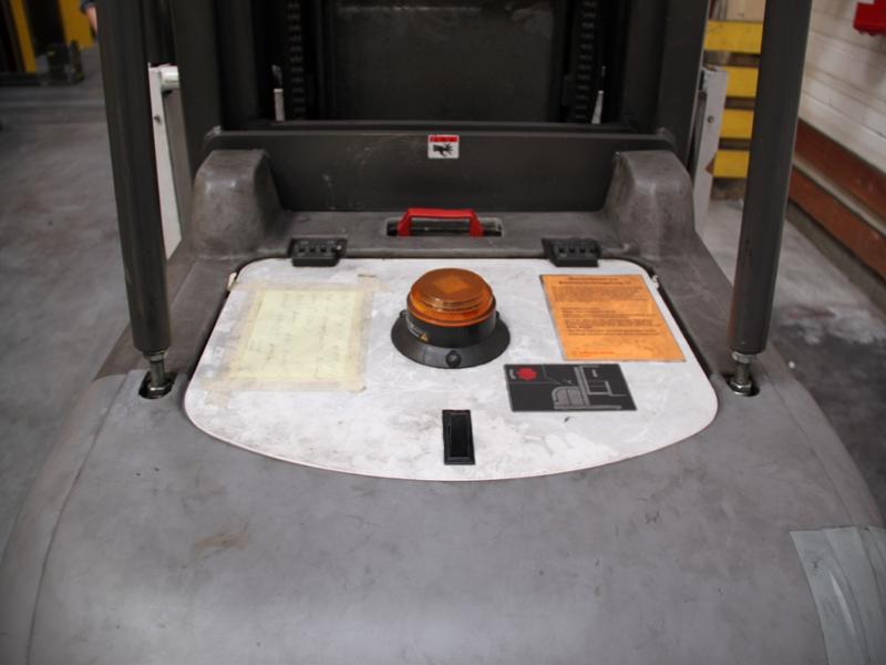 Gepflegte Flurförderfahrzeuge-8