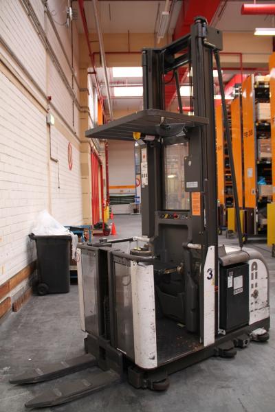 Gepflegte Flurförderfahrzeuge-2