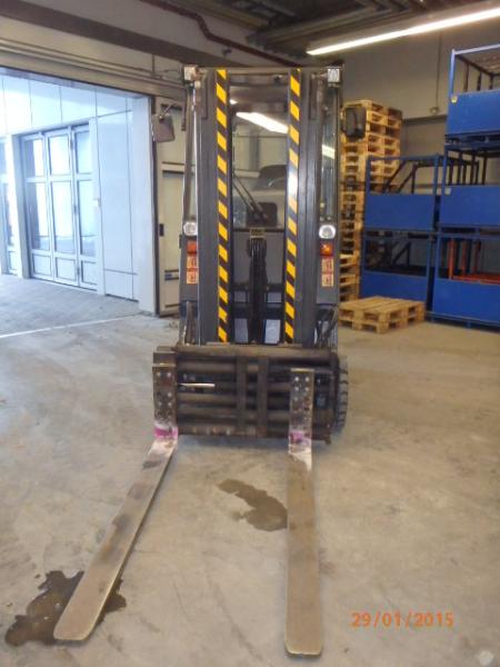 Gepflegte Flurförderfahrzeuge-6