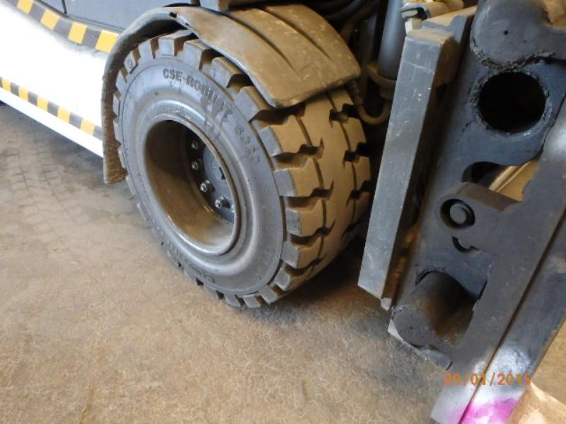 Gepflegte Flurförderfahrzeuge-8