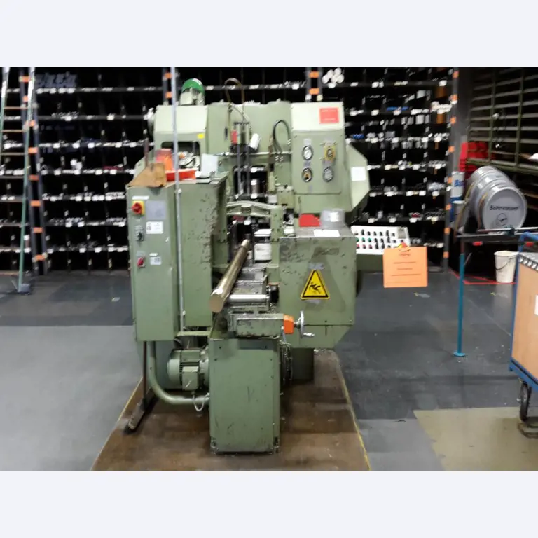 Gepflegte Flurförderfahrzeuge-1