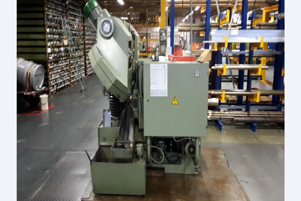 Gepflegte Flurförderfahrzeuge-2