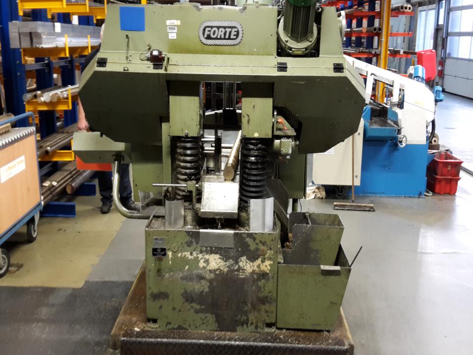 Gepflegte Flurförderfahrzeuge-3