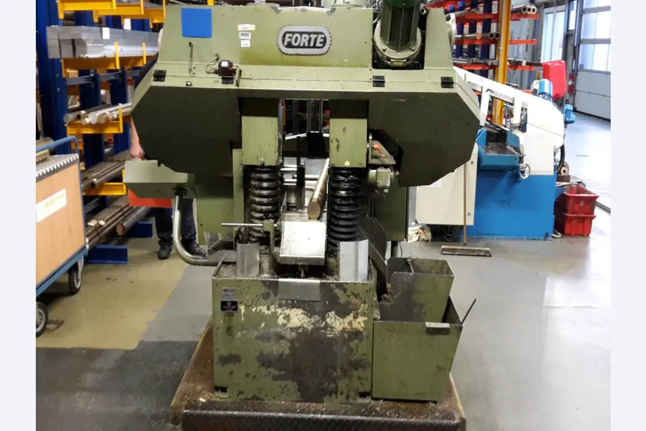 Gepflegte Flurförderfahrzeuge-3