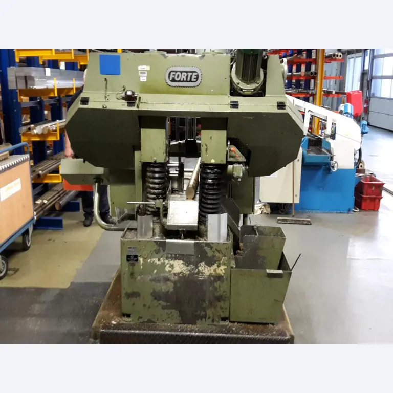 Gepflegte Flurförderfahrzeuge-3