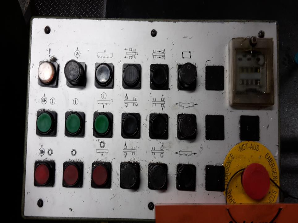 Gepflegte Flurförderfahrzeuge-5