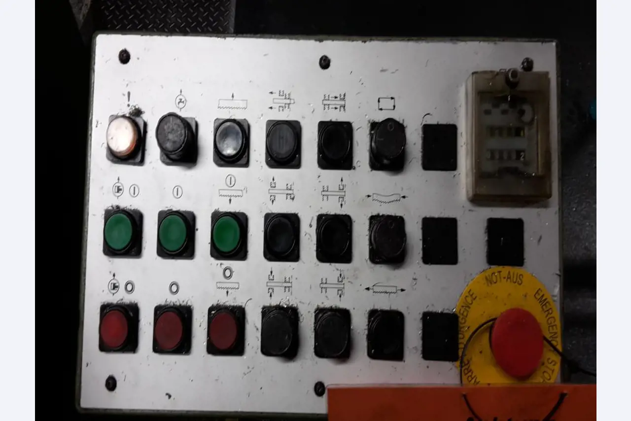 Gepflegte Flurförderfahrzeuge-5